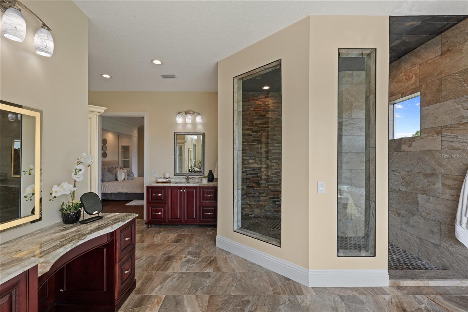 CHAINE DE LAC - Residential