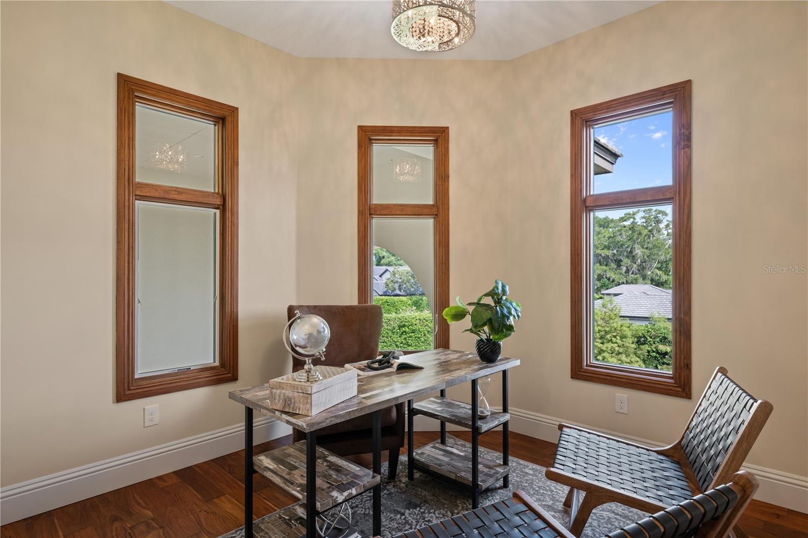 CHAINE DE LAC - Residential