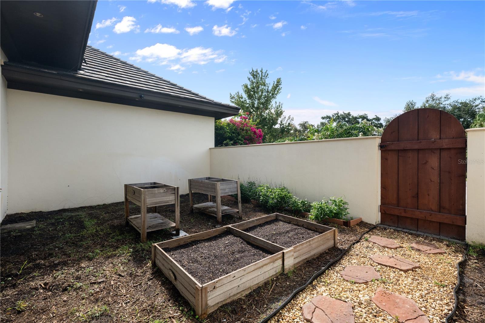 CHAINE DE LAC - Residential