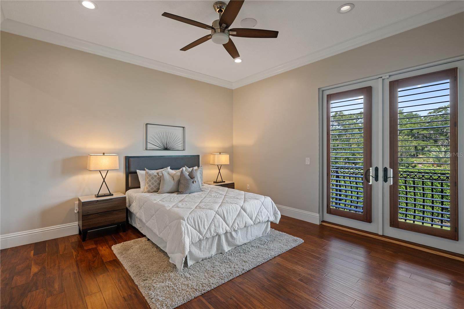 CHAINE DE LAC - Residential