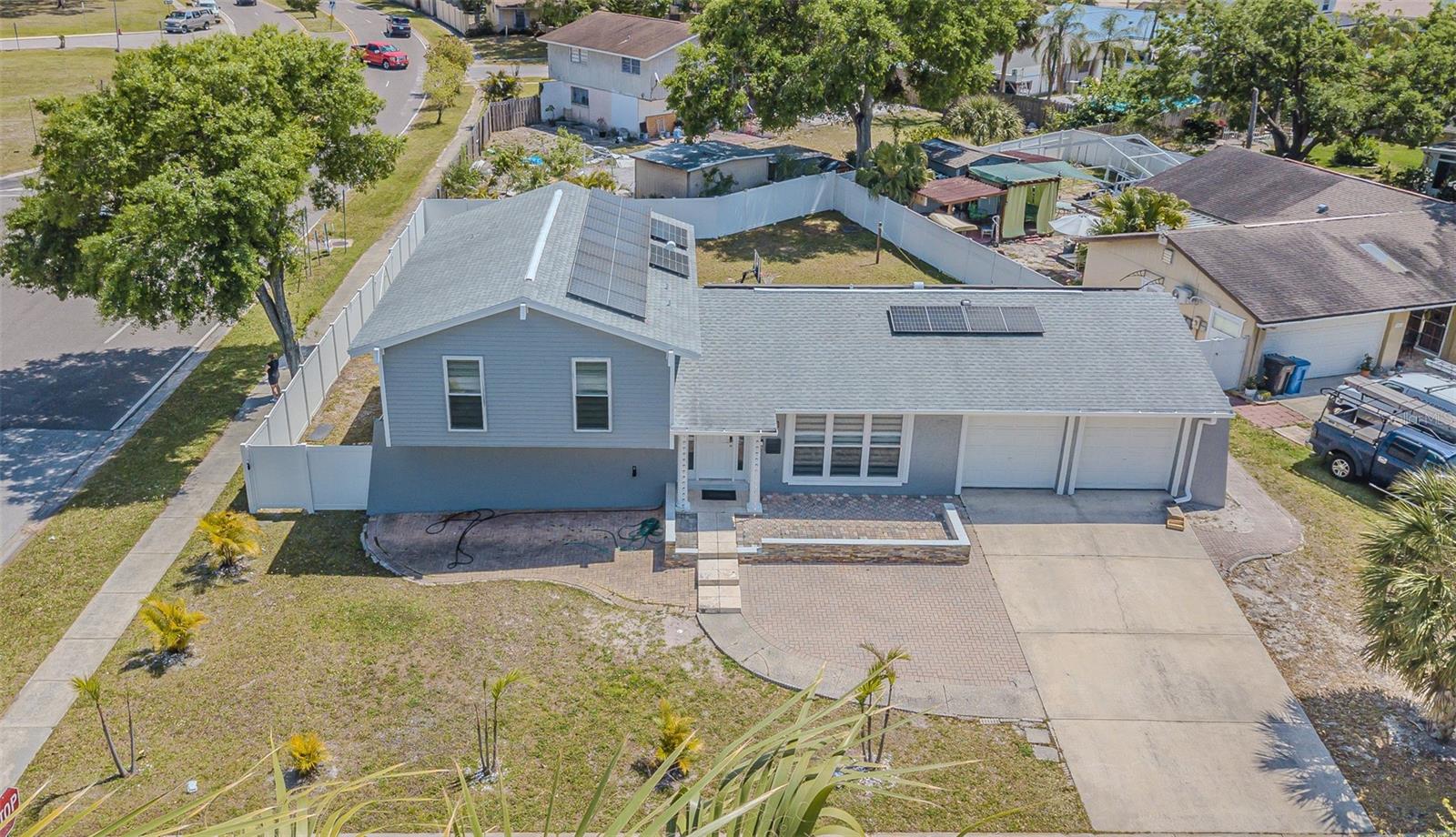 7015 COBBLEWOOD COURT