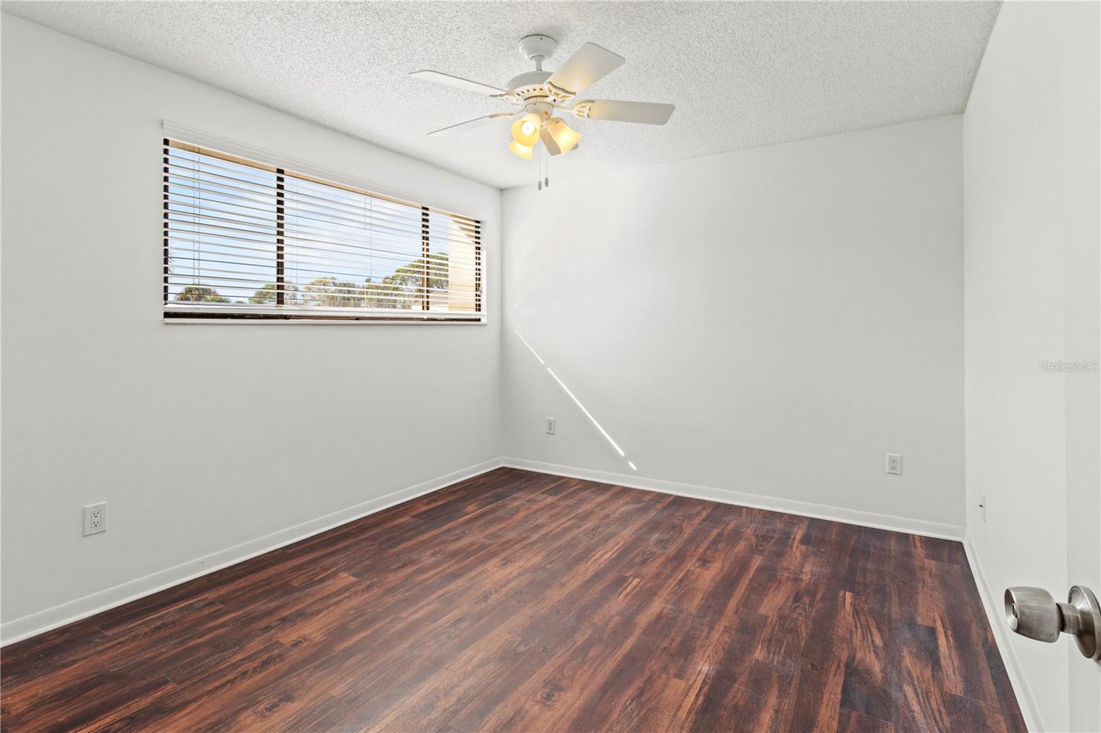 MEADOWLAKE I - Residential