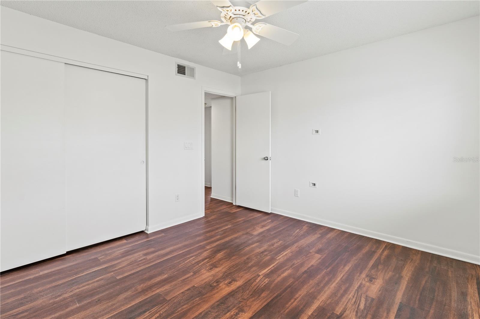 MEADOWLAKE I - Residential