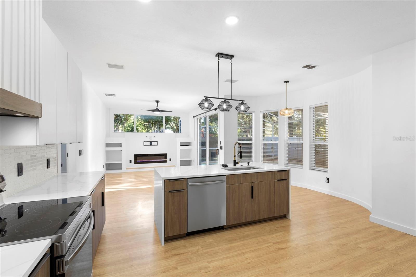 CAMELOT AT MARINERS VILLAGE - Residential