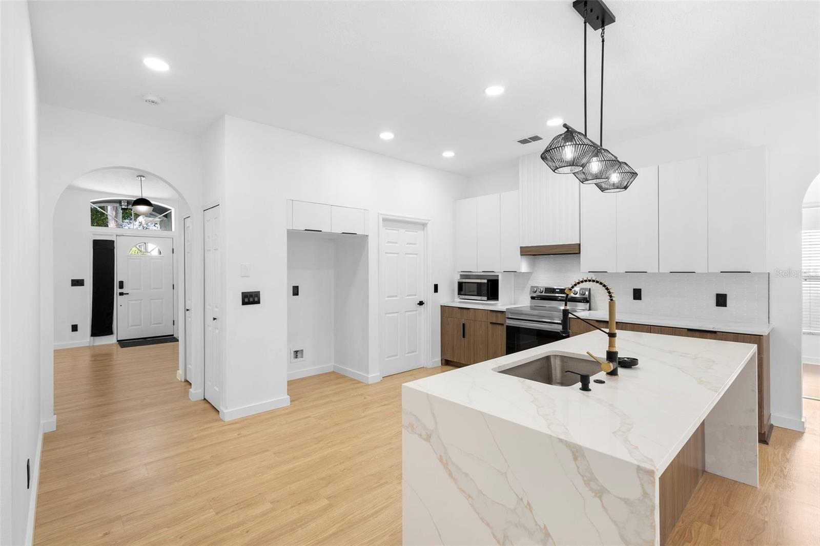 CAMELOT AT MARINERS VILLAGE - Residential