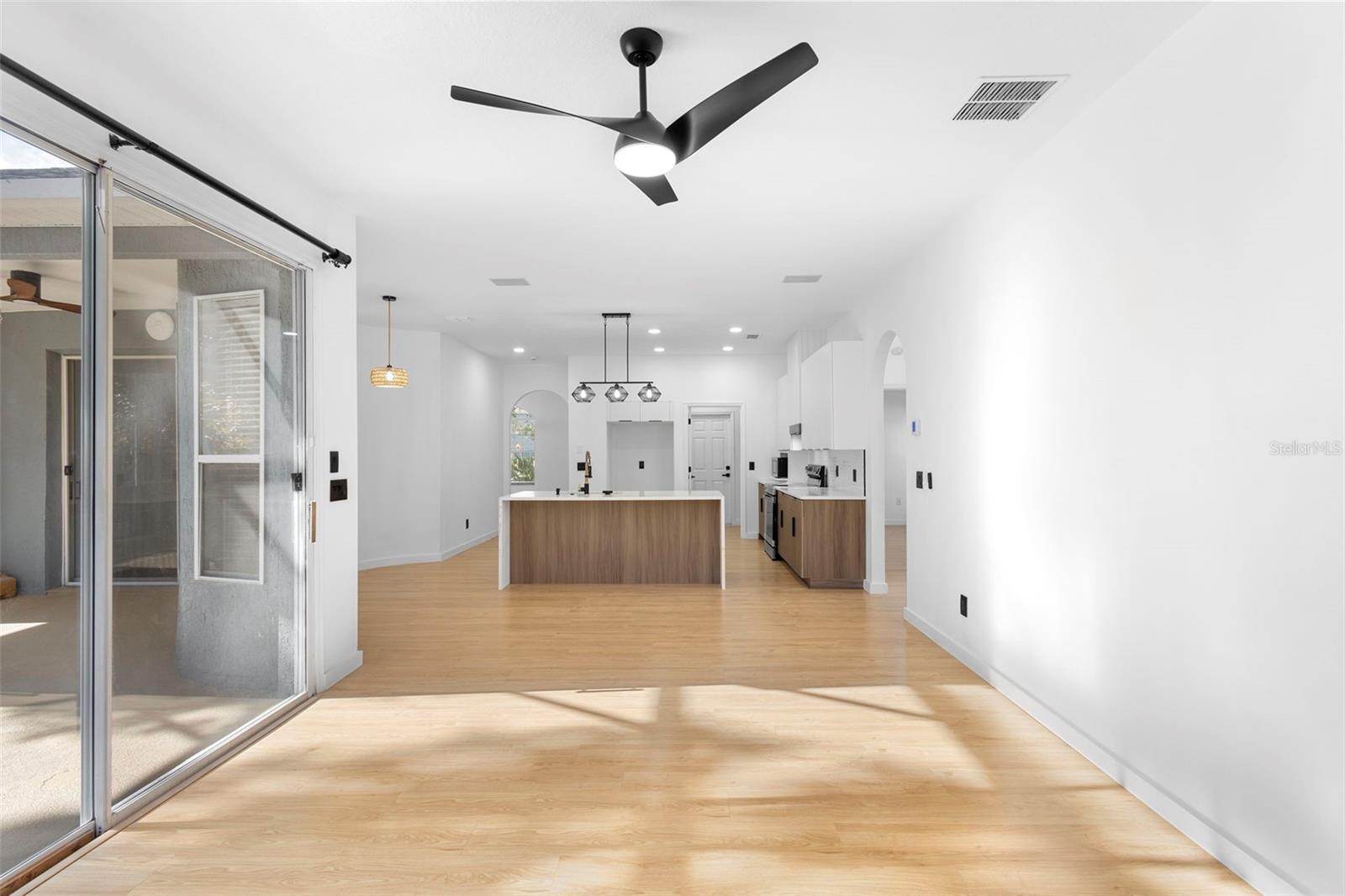 CAMELOT AT MARINERS VILLAGE - Residential