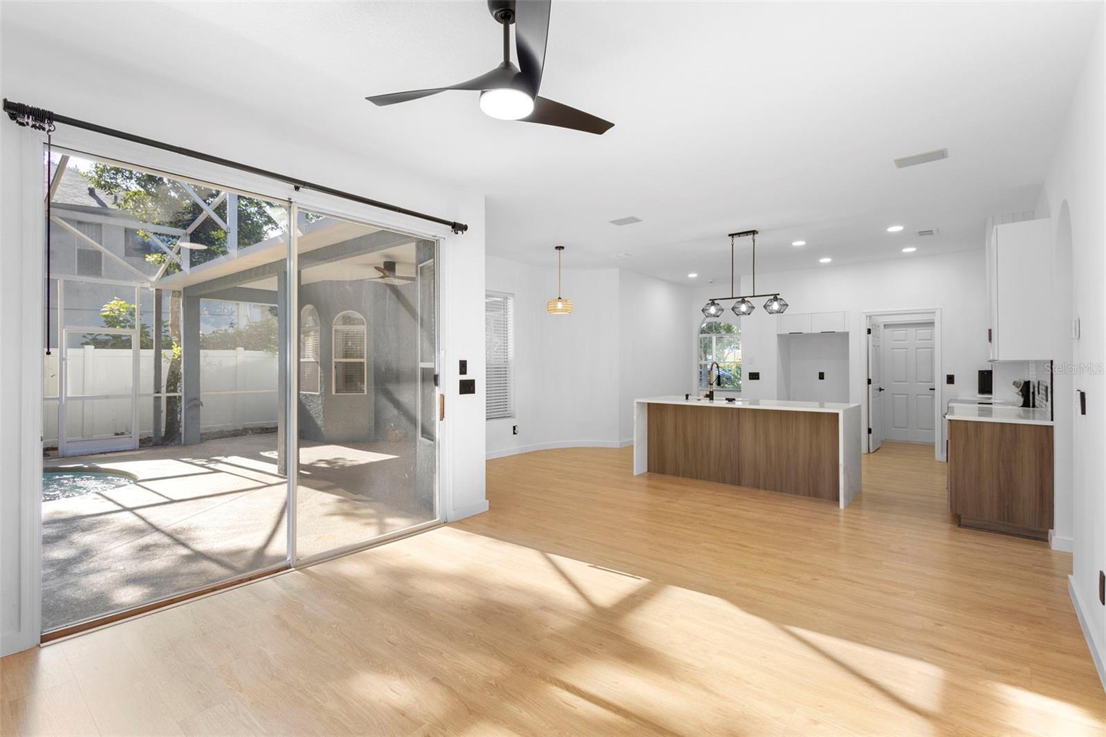 CAMELOT AT MARINERS VILLAGE - Residential