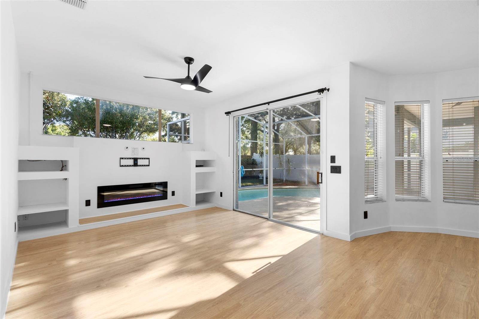 CAMELOT AT MARINERS VILLAGE - Residential