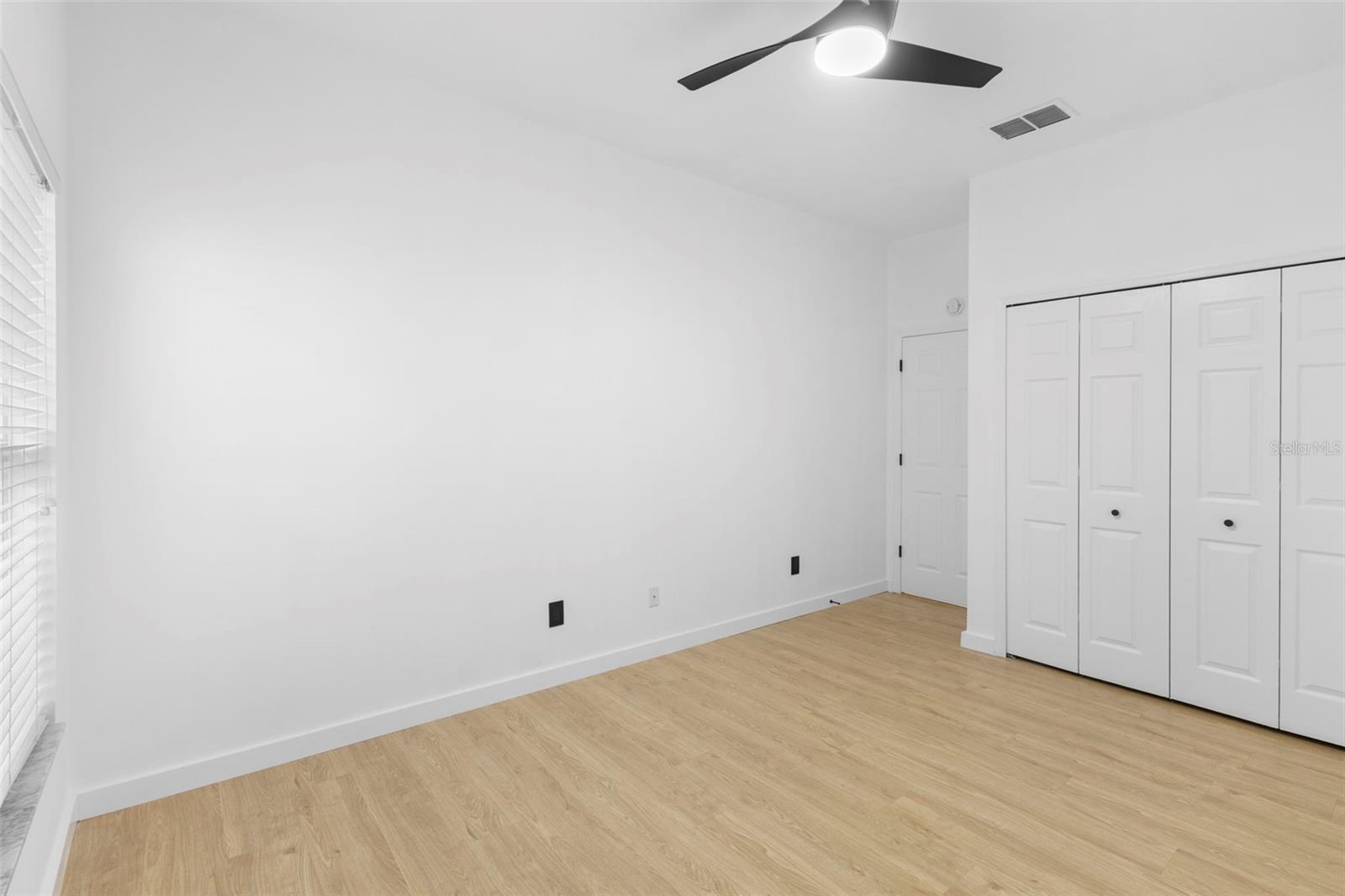 CAMELOT AT MARINERS VILLAGE - Residential