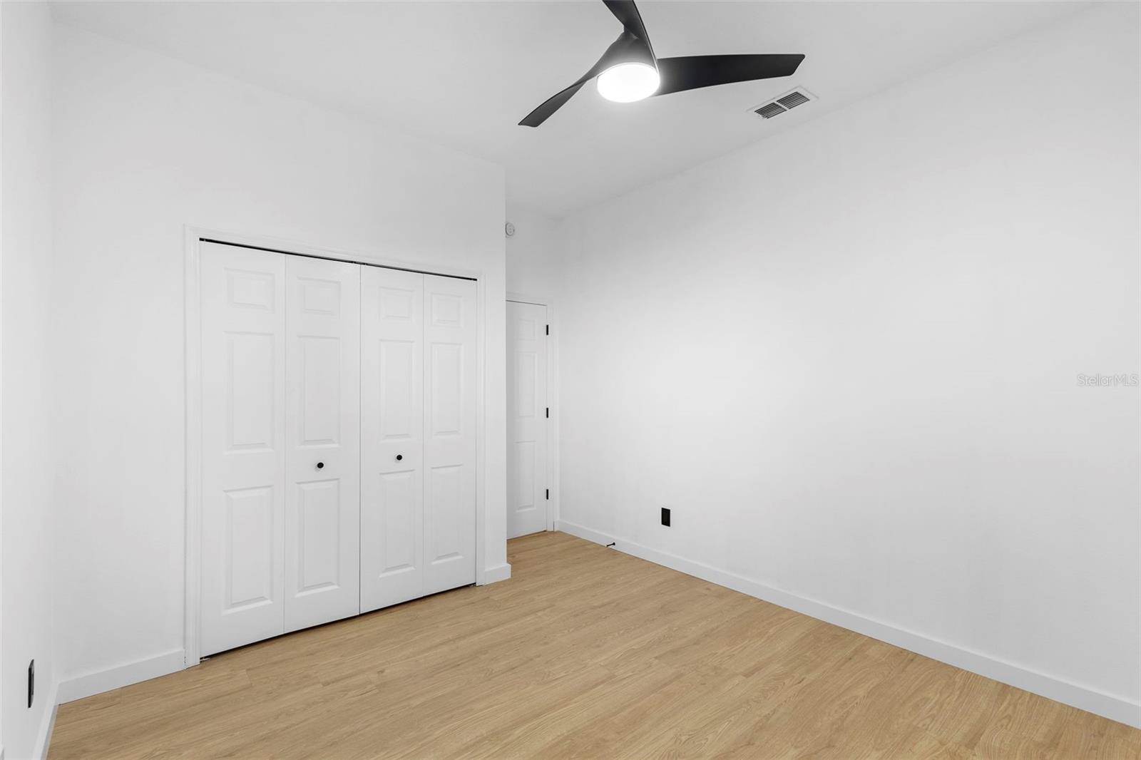 CAMELOT AT MARINERS VILLAGE - Residential