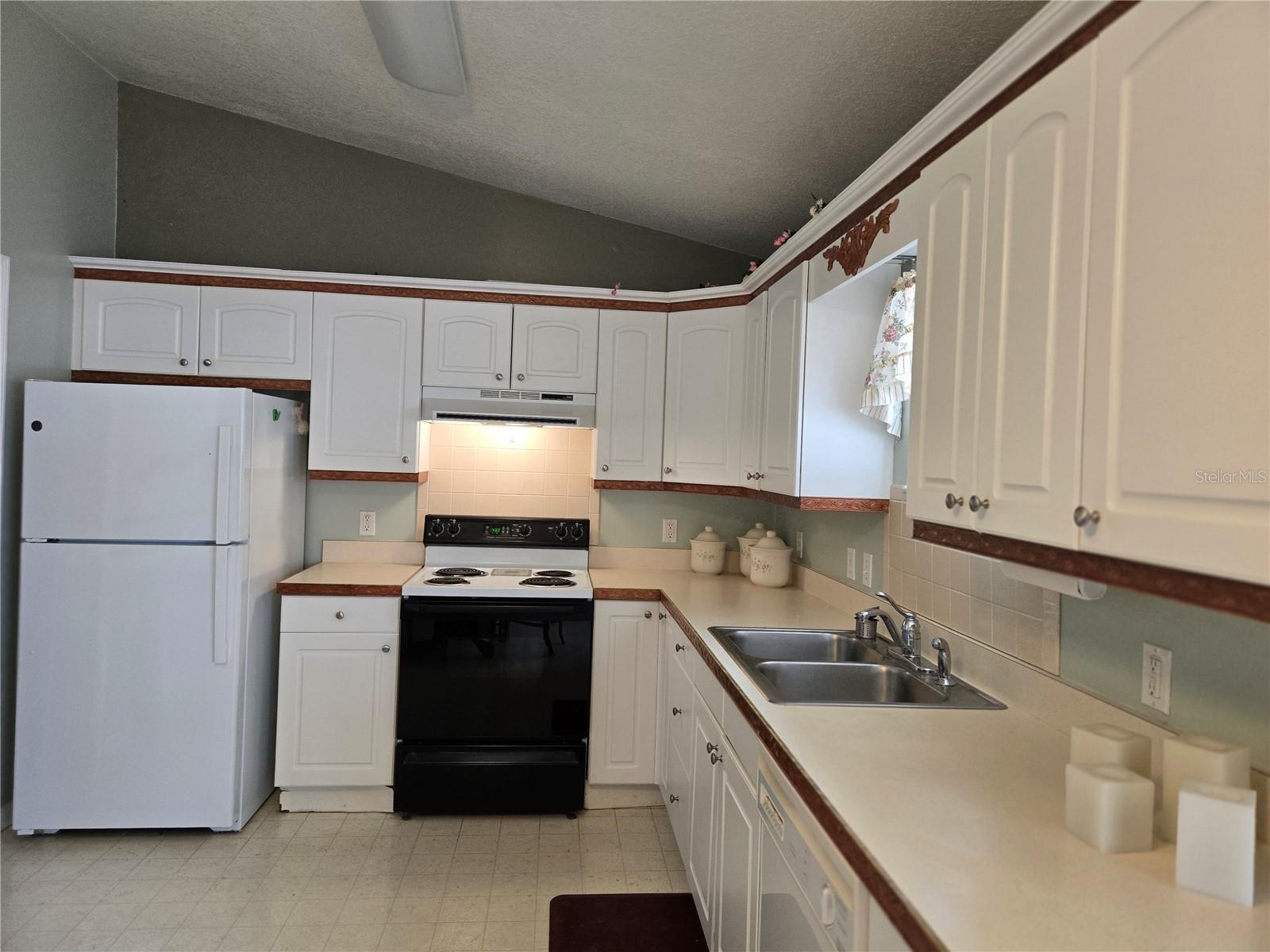 HILLTOP - Residential