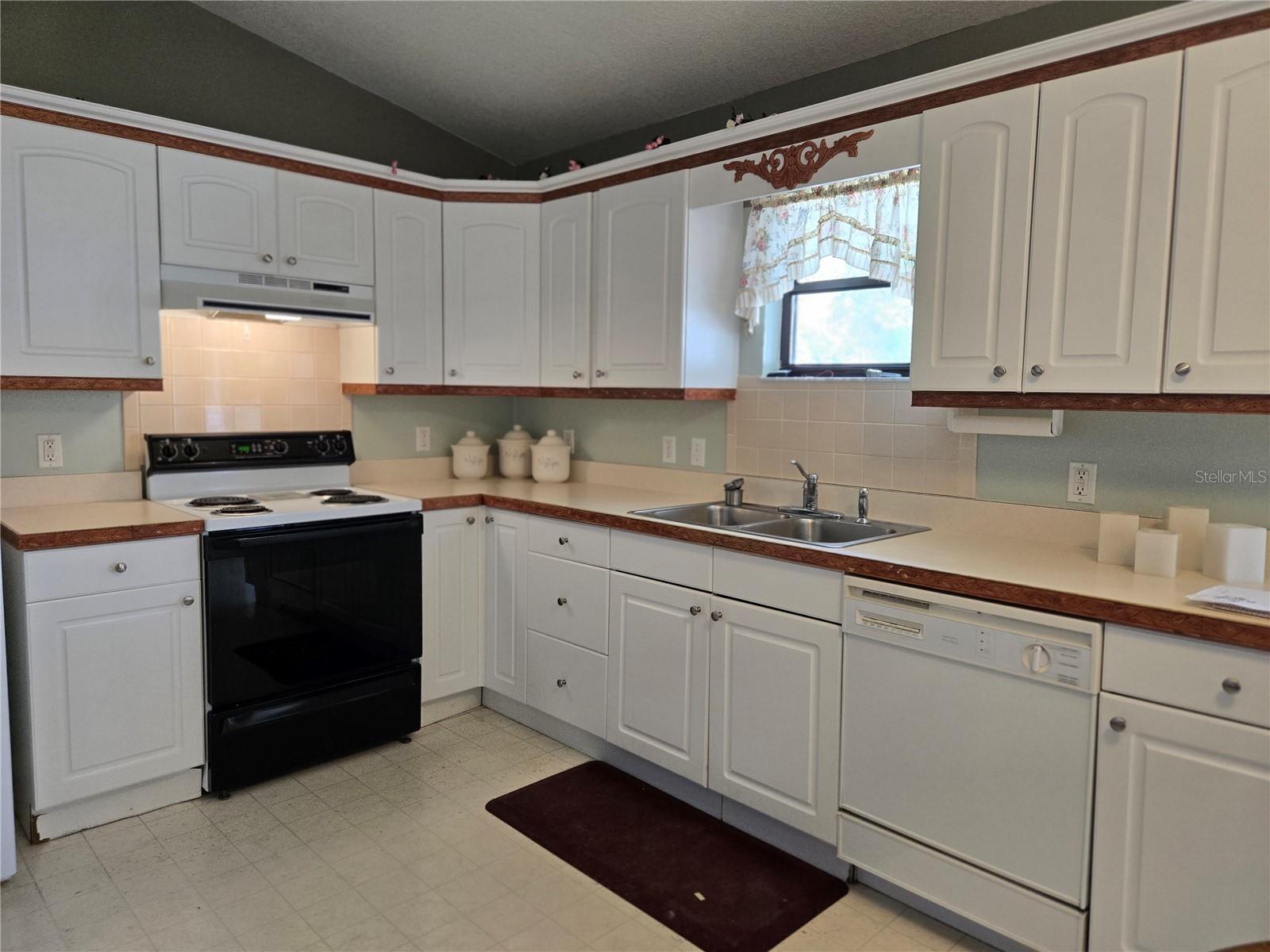 HILLTOP - Residential