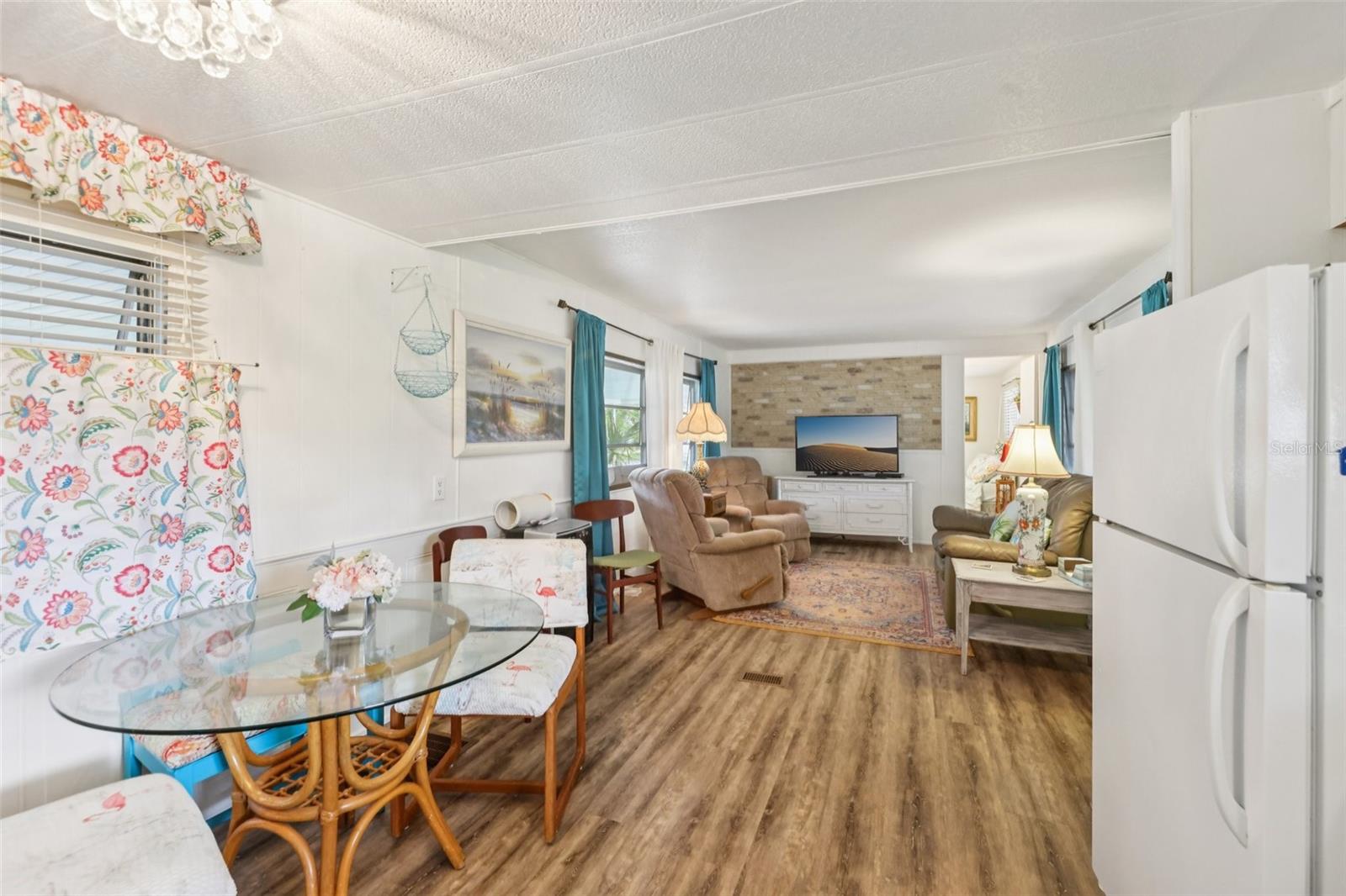 TAVARES LAKE FRANCES ESTATES - Residential