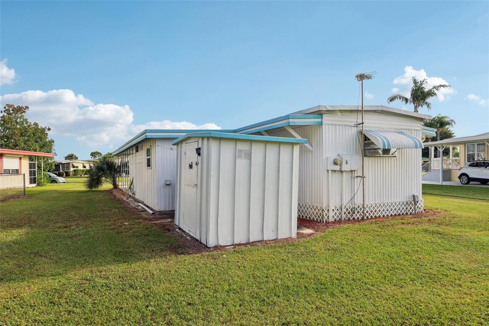 TAVARES LAKE FRANCES ESTATES - Residential