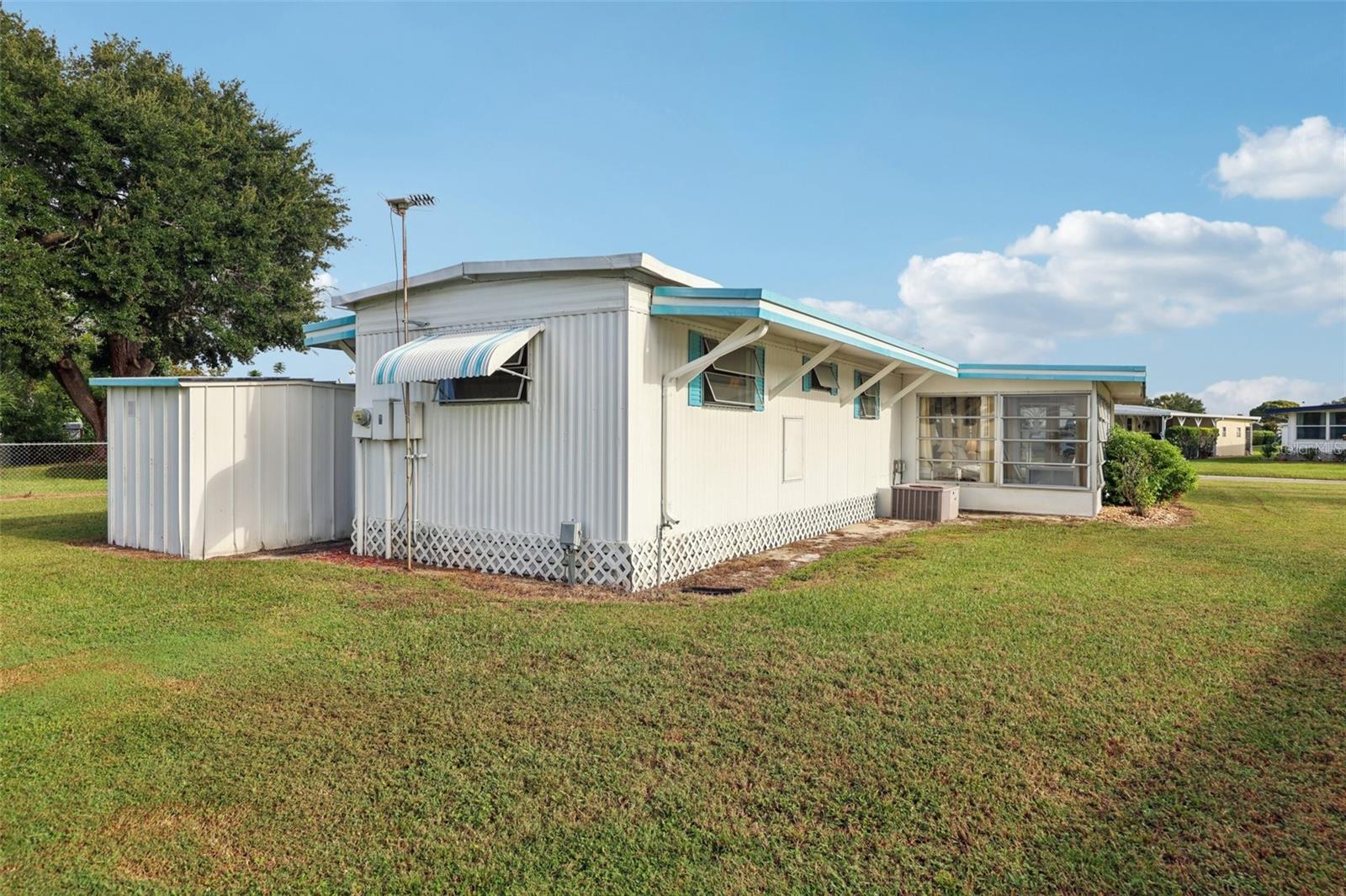 TAVARES LAKE FRANCES ESTATES - Residential