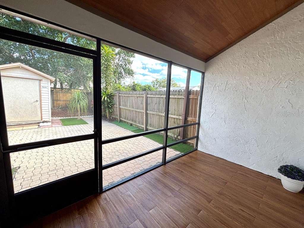 2707 TALLY HO AVENUE