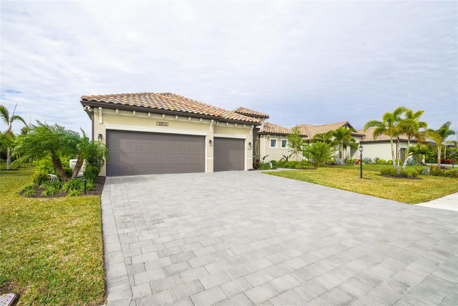 4814 SPARKLING SEA LANE