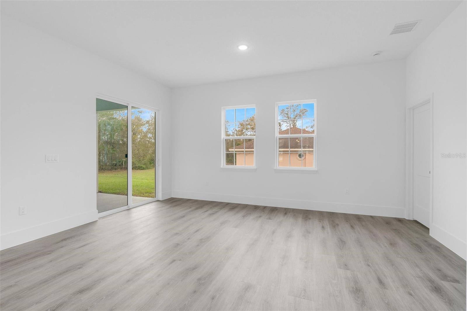 MARION OAKS UN 01 - Residential