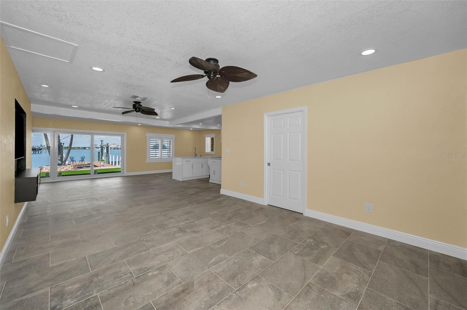 GULF SHORES 6TH ADD - Residential