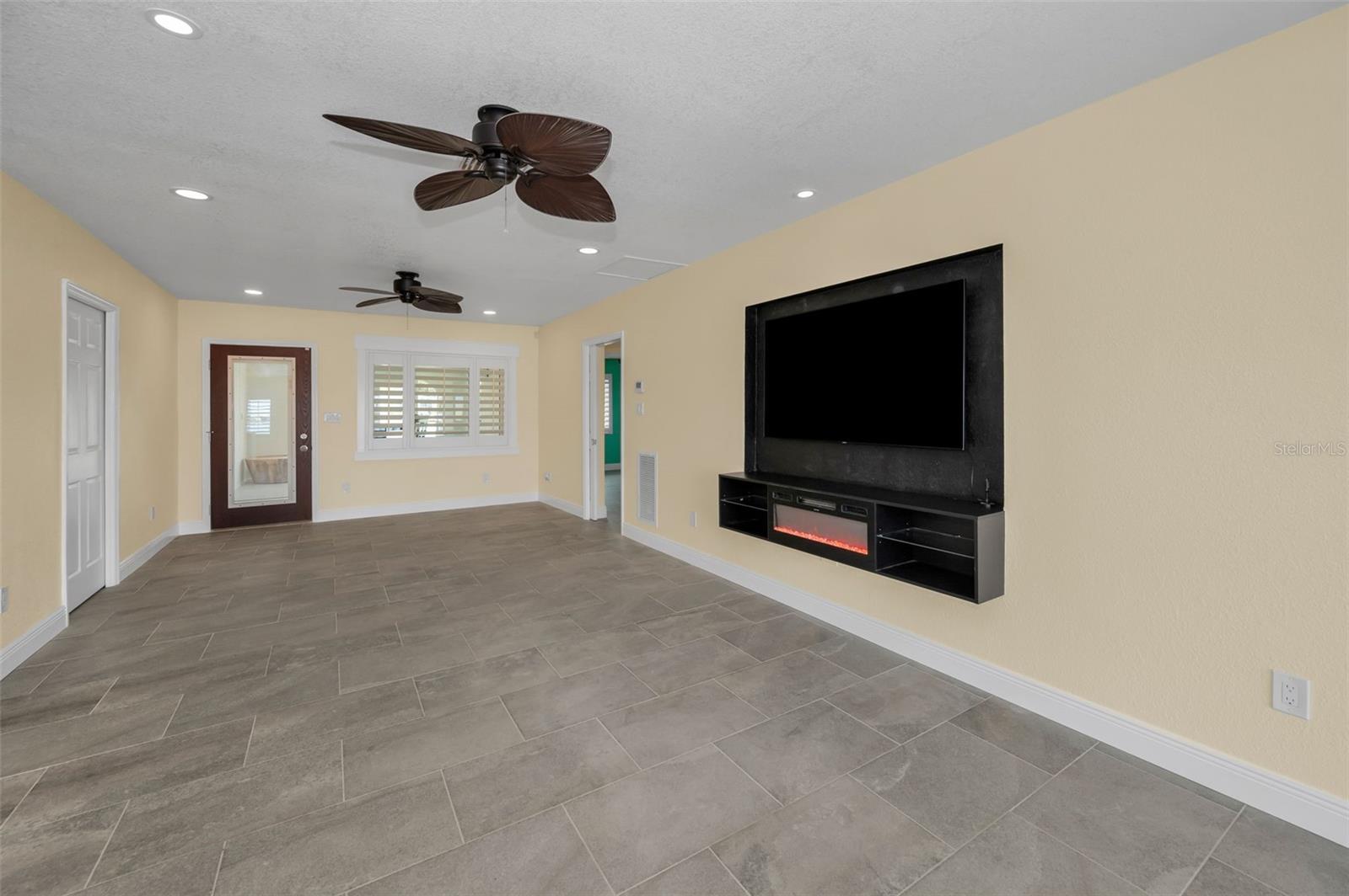 GULF SHORES 6TH ADD - Residential