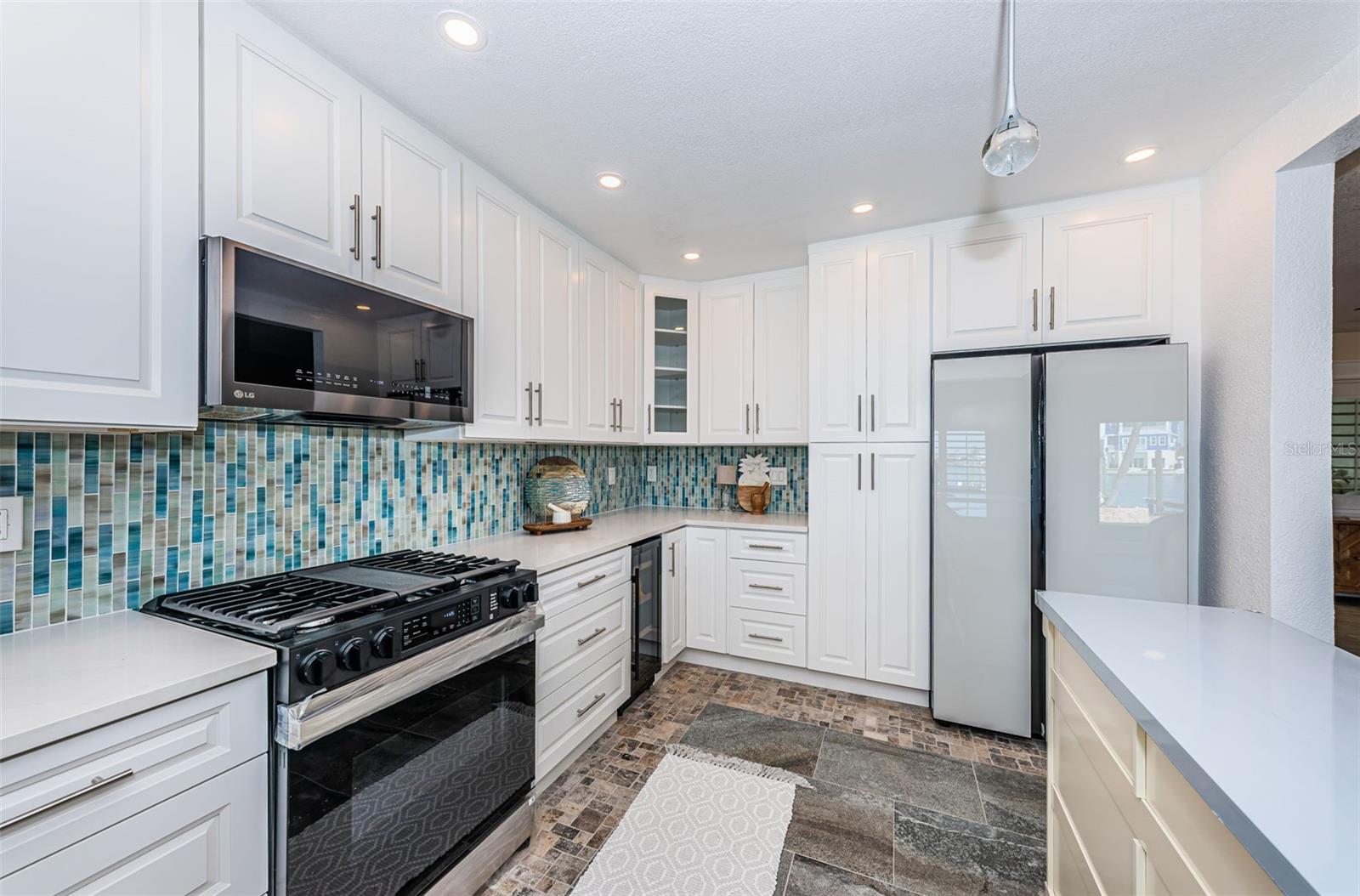 GULF SHORES 6TH ADD - Residential