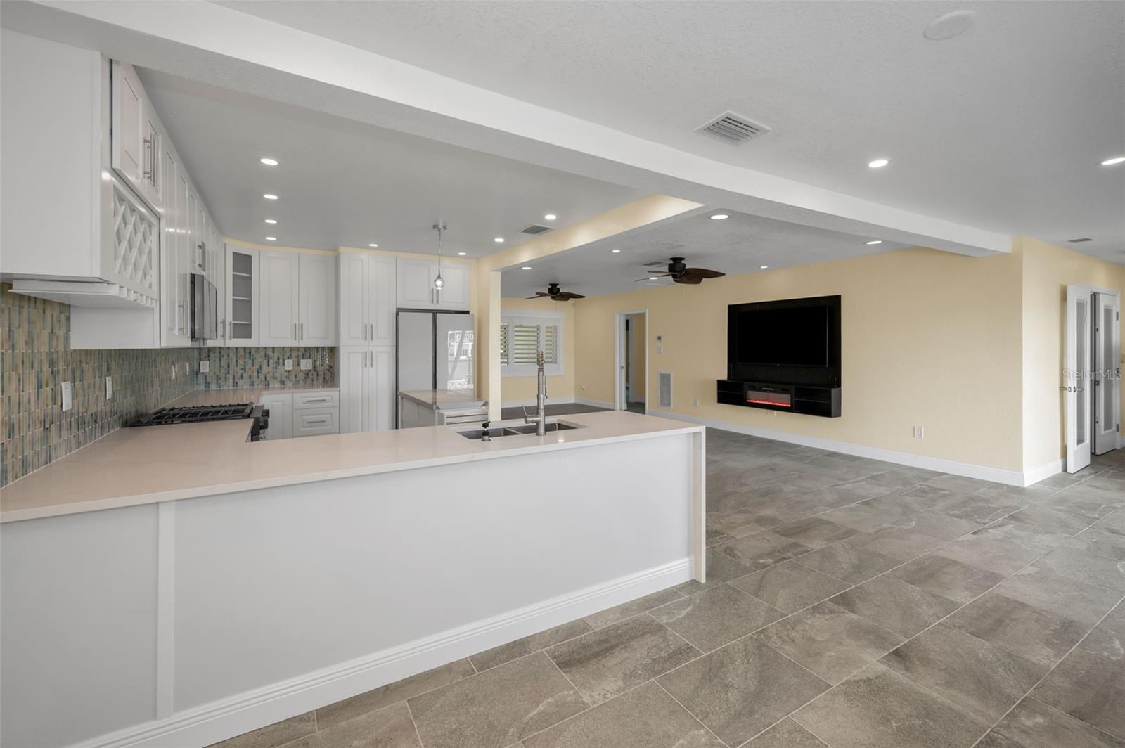 GULF SHORES 6TH ADD - Residential