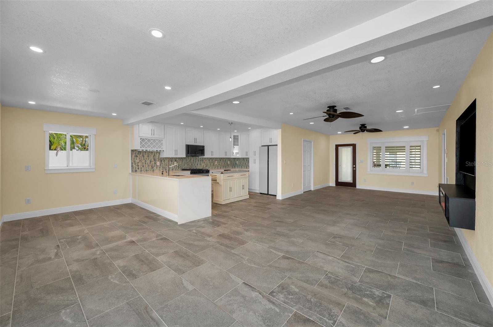 GULF SHORES 6TH ADD - Residential