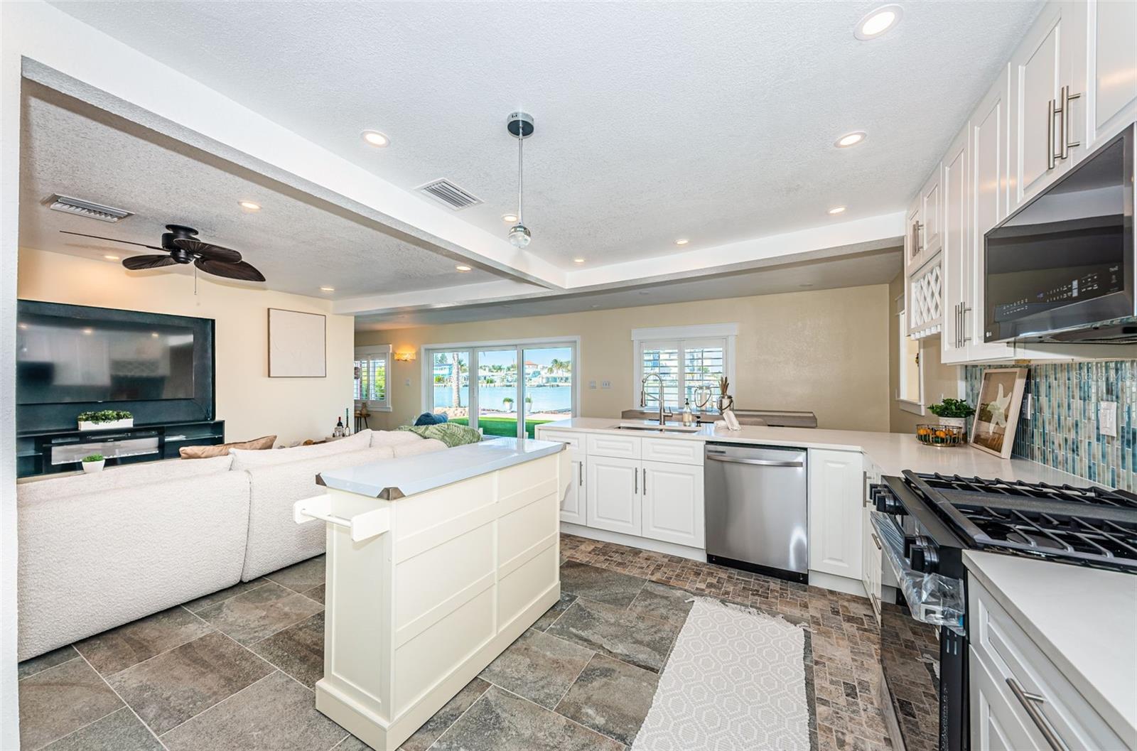 GULF SHORES 6TH ADD - Residential