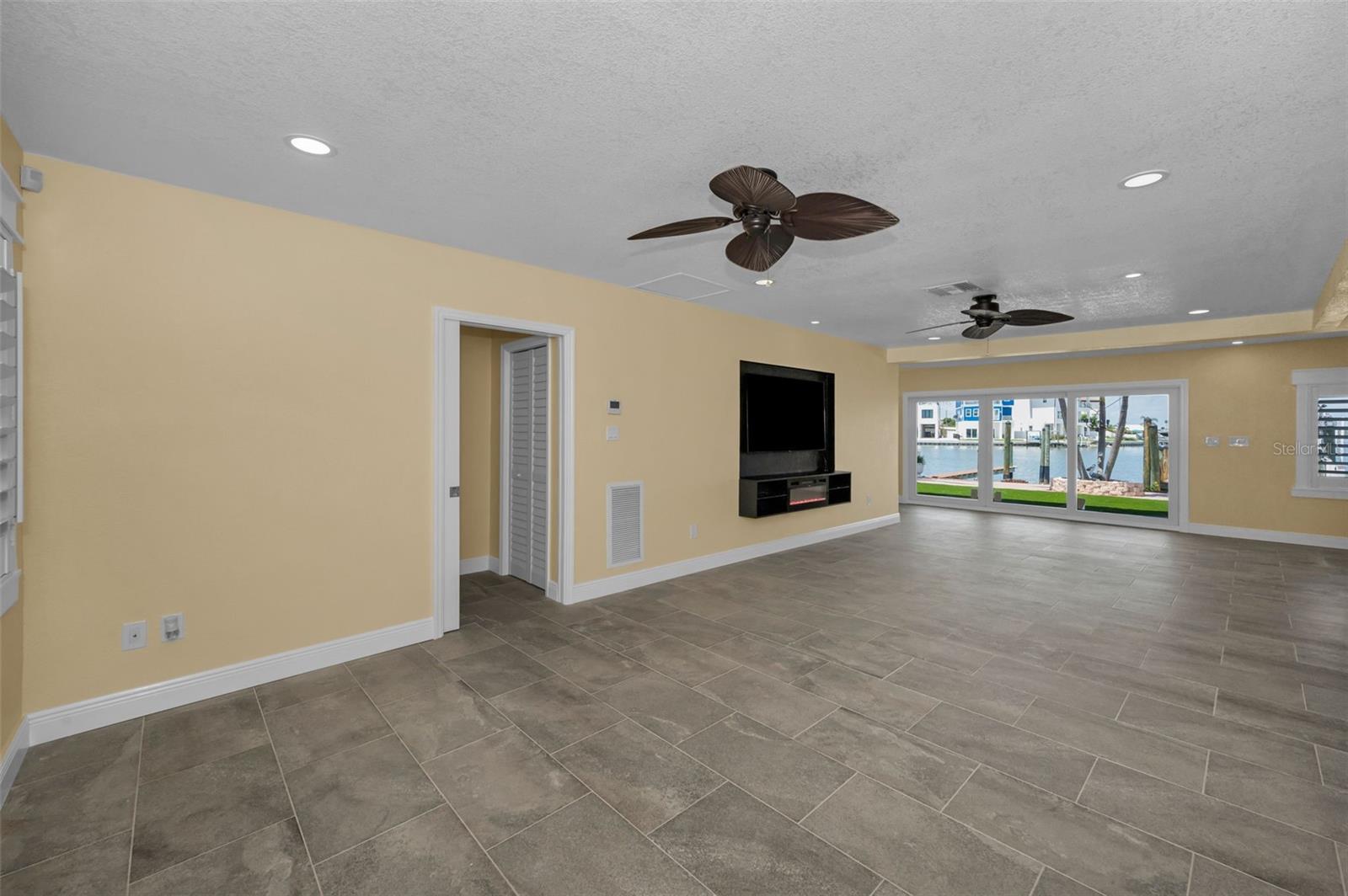 GULF SHORES 6TH ADD - Residential