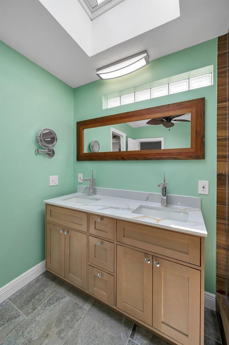 GULF SHORES 6TH ADD - Residential