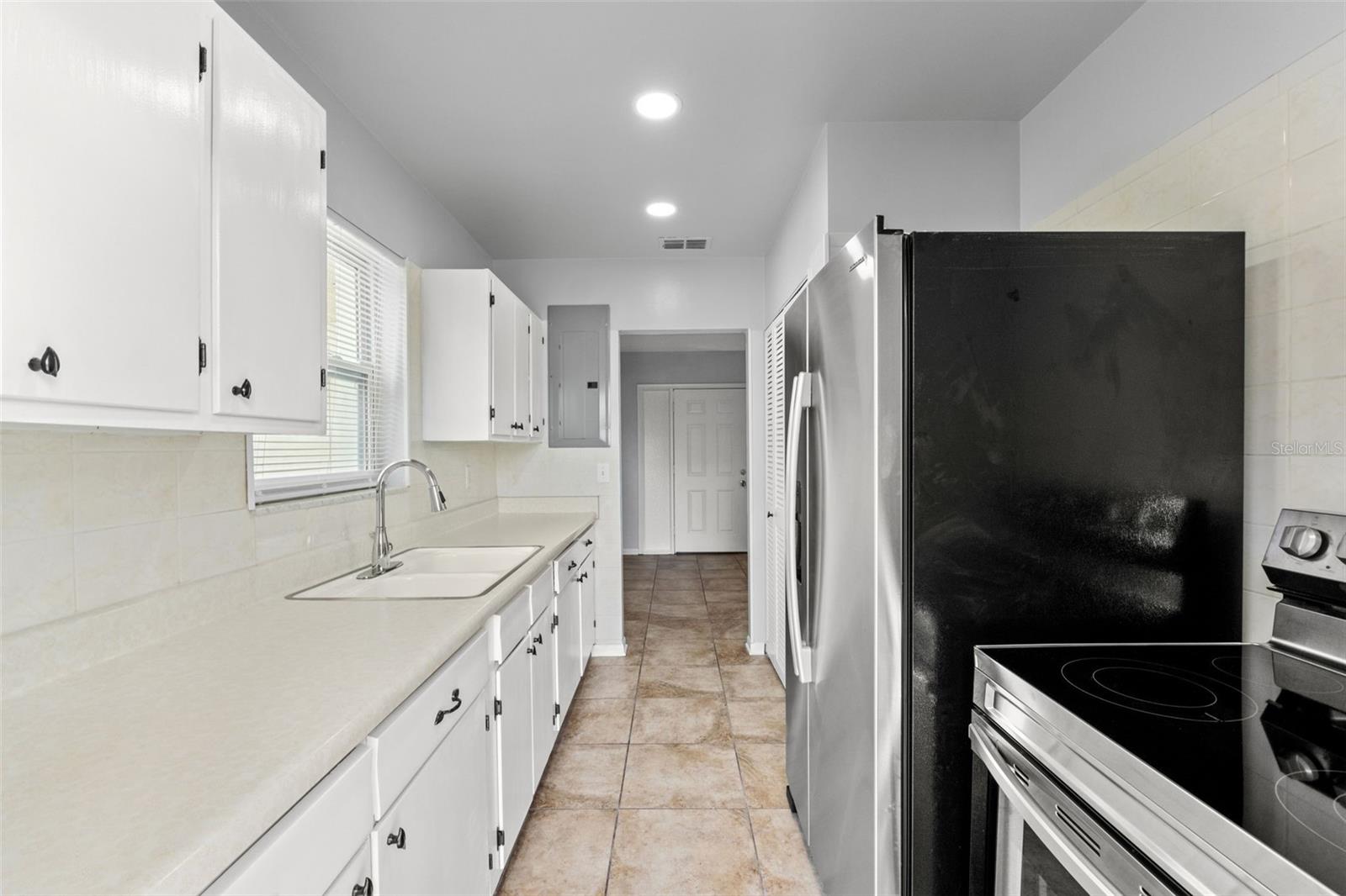 SPRING HILL - Residential