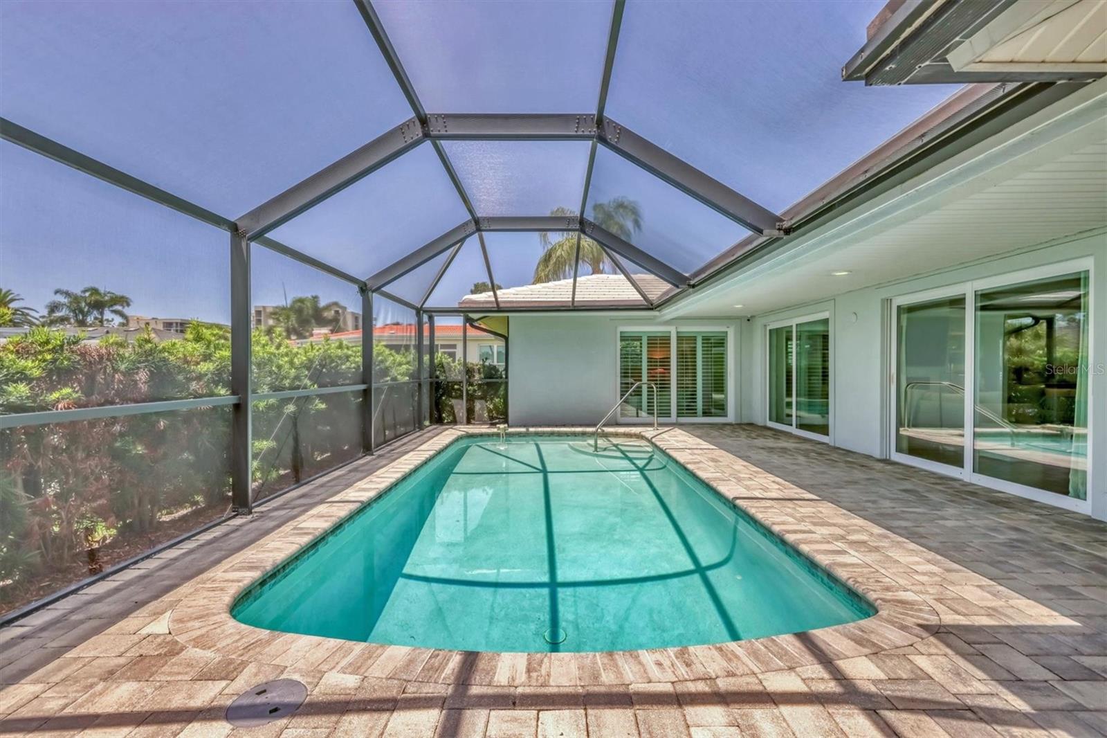 COUNTRY CLUB SHORES SEC 02 - Residential