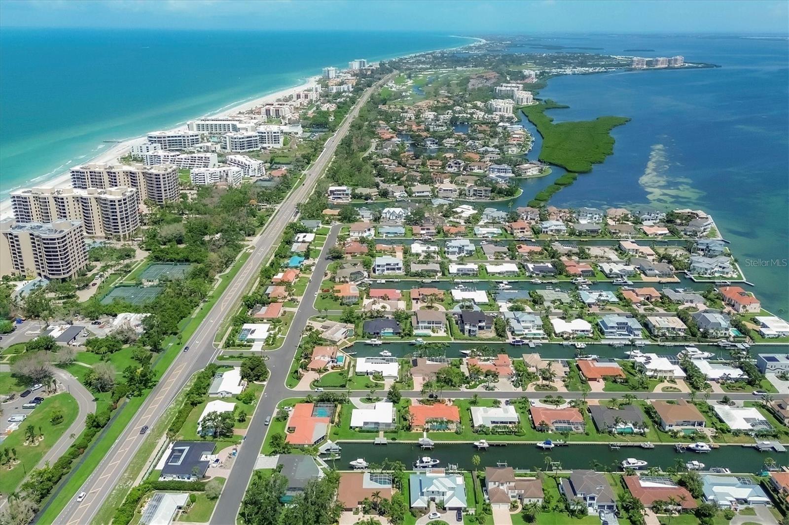 COUNTRY CLUB SHORES SEC 02 - Residential