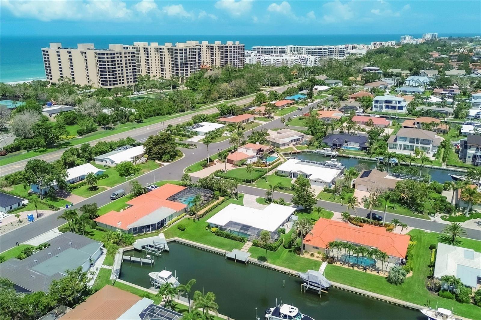 COUNTRY CLUB SHORES SEC 02 - Residential