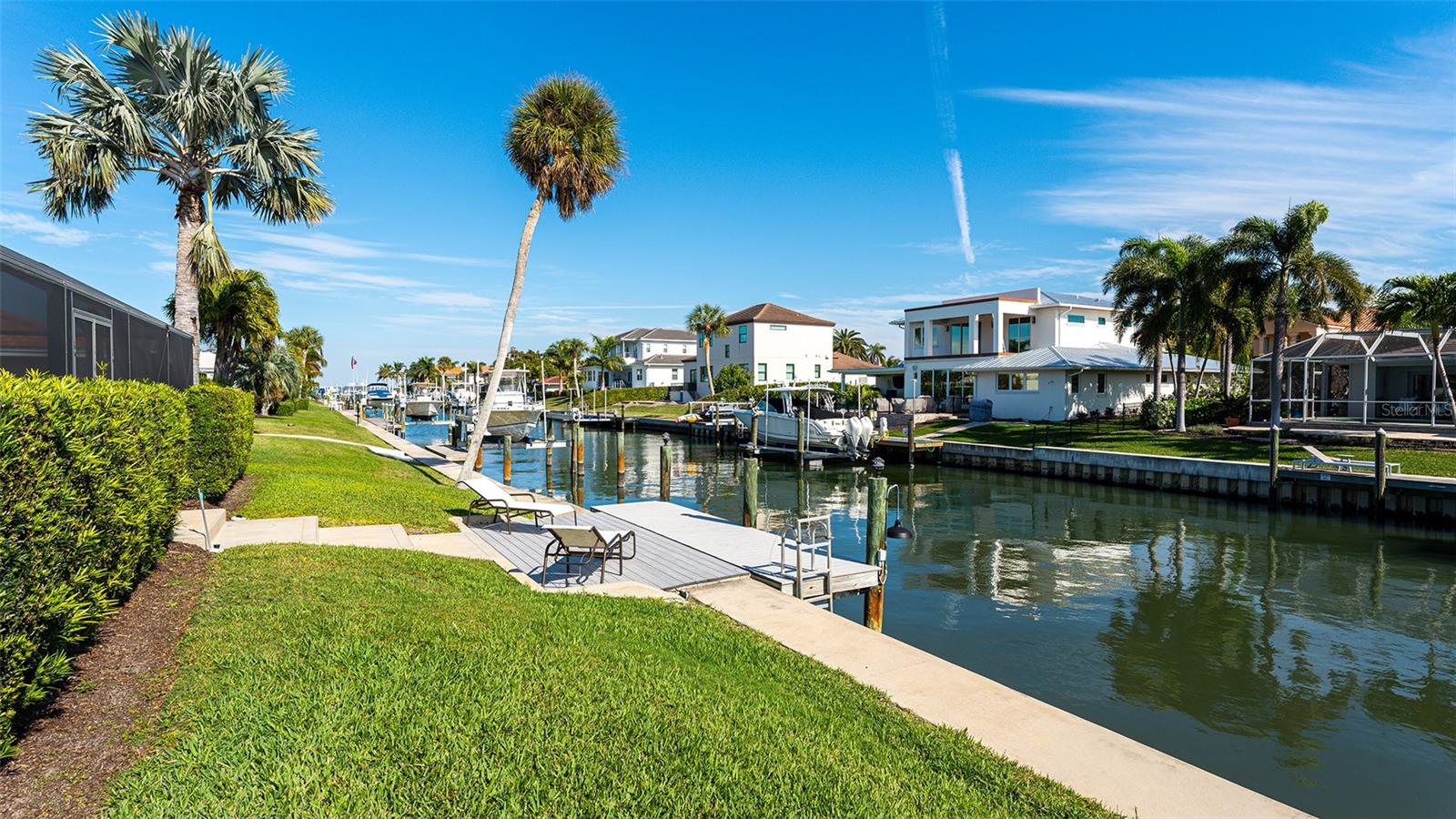 COUNTRY CLUB SHORES SEC 02 - Residential
