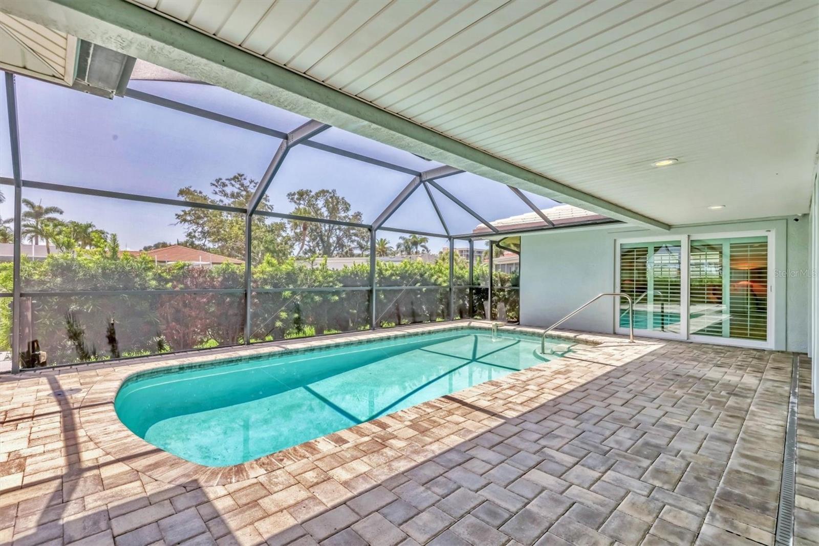 COUNTRY CLUB SHORES SEC 02 - Residential