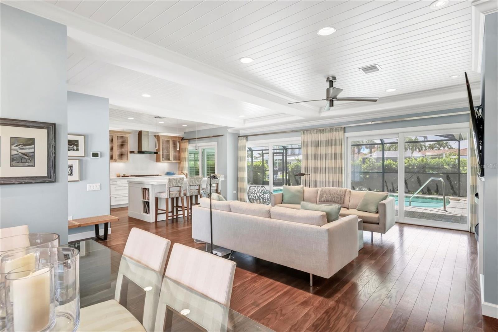 COUNTRY CLUB SHORES SEC 02 - Residential