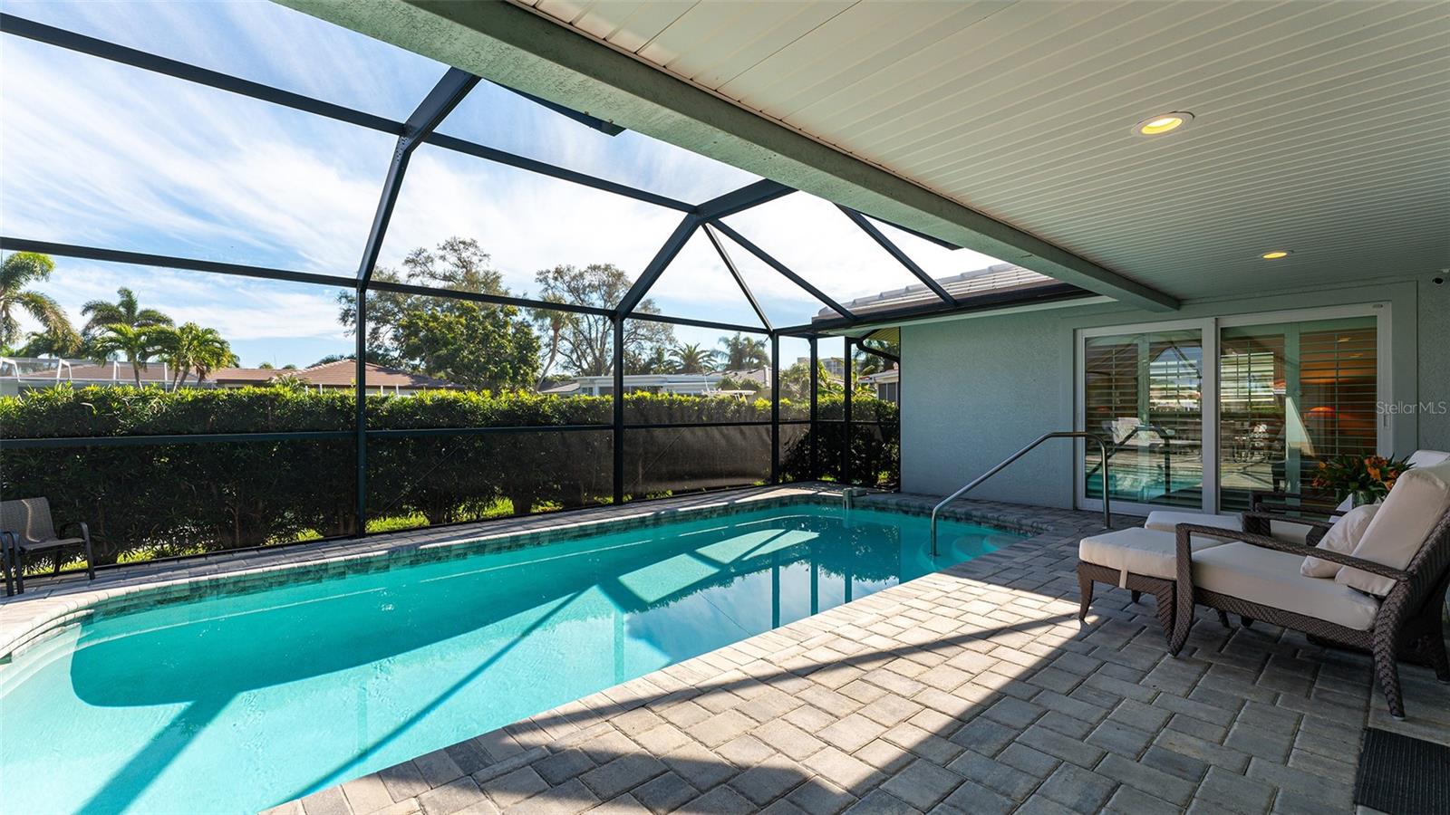 COUNTRY CLUB SHORES SEC 02 - Residential
