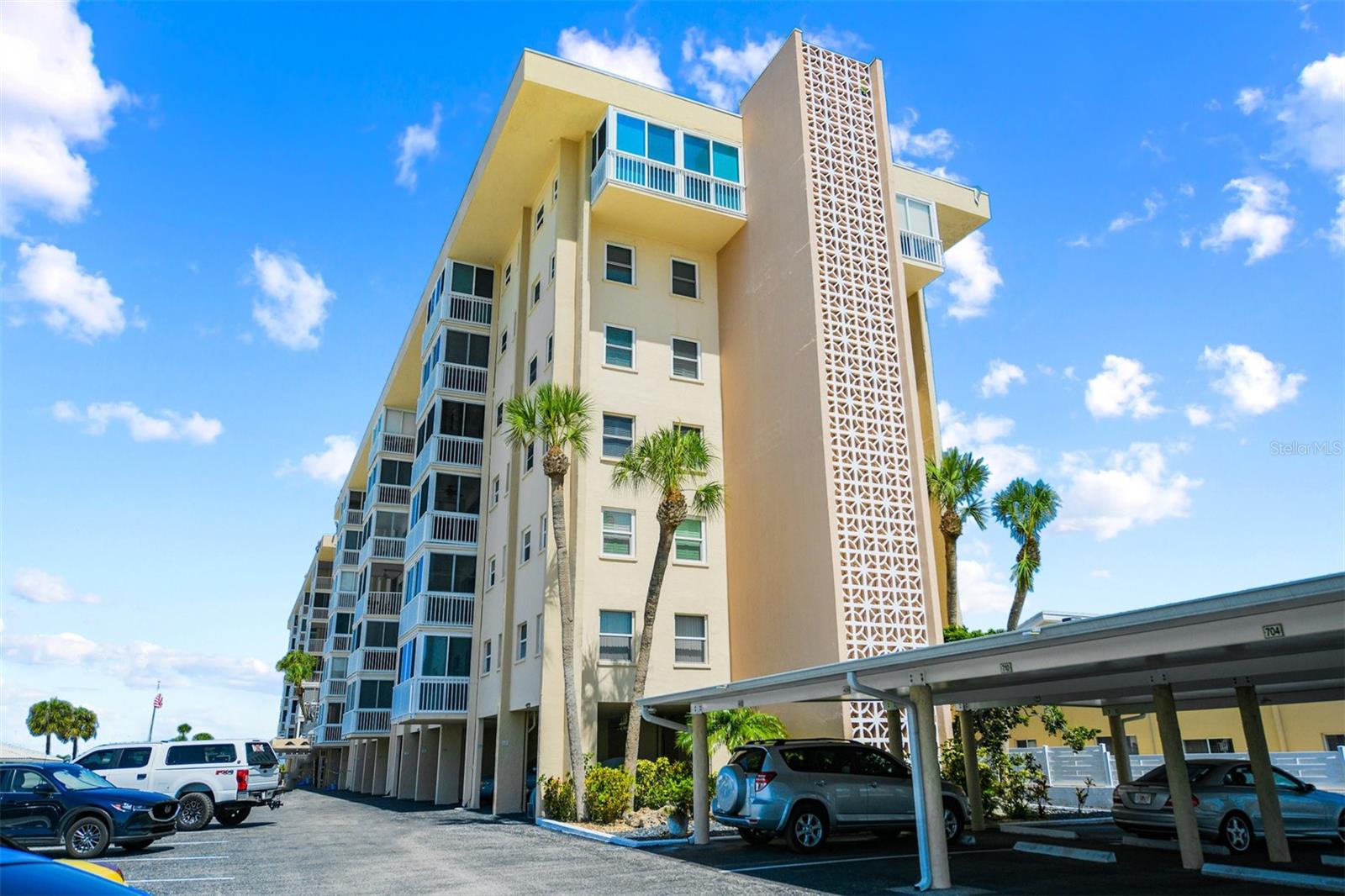 1255 TARPON CENTER DRIVE 309