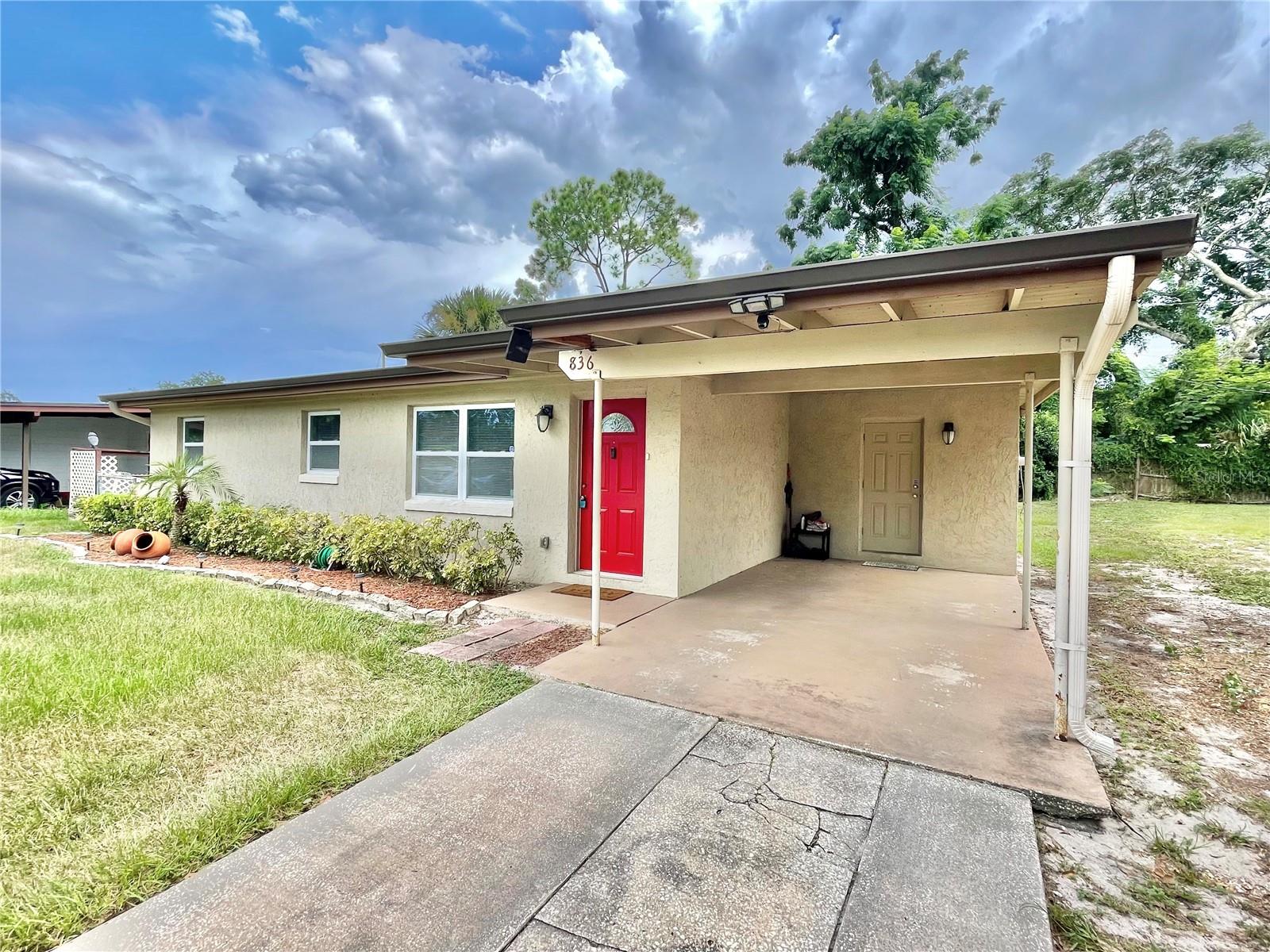 3/2, carport, 1 story, Single Family Home, Living room, Eat-In Kitchen and Appliances included: Stove, Refrigerator, Microwave, Dishwasher and Disposal, Inside Utility Room w/ Washer and Dryer Included, Master Bathroom has walk in shower, Bonus Room, Tile Throughout, PETS OKAY, NO SMOKING, Year Built 1961/1238 Sq. Ft.