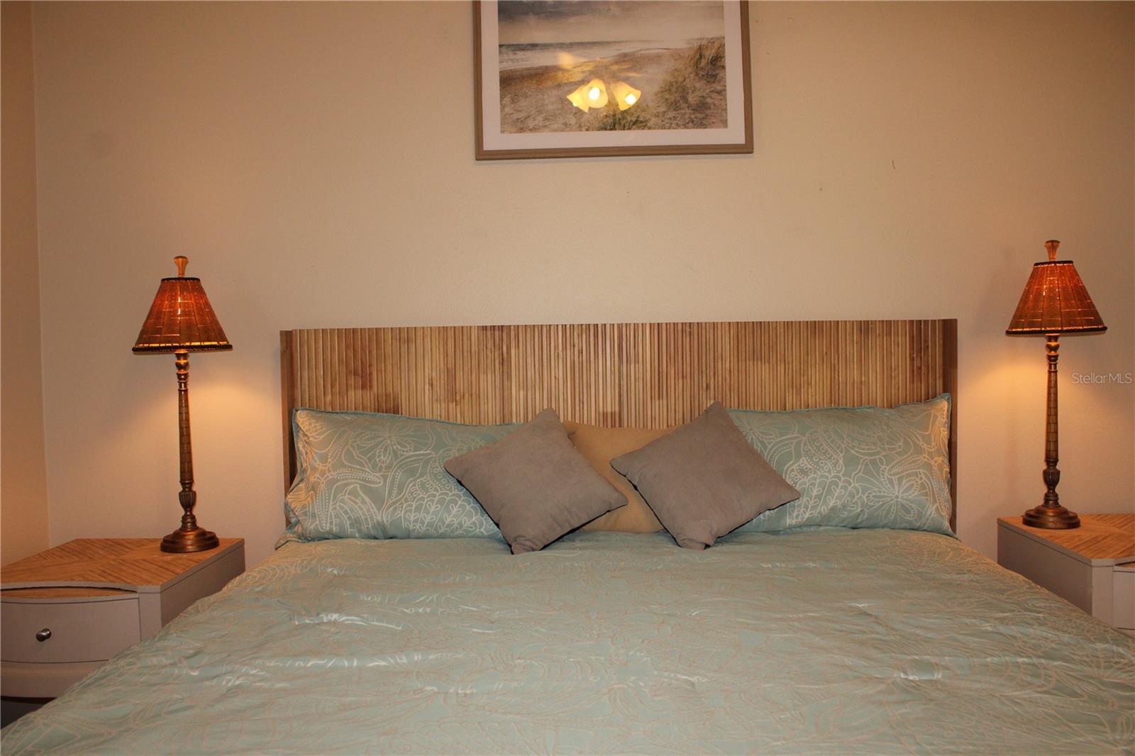 BAY ESTATES NORTH - Residential Lease