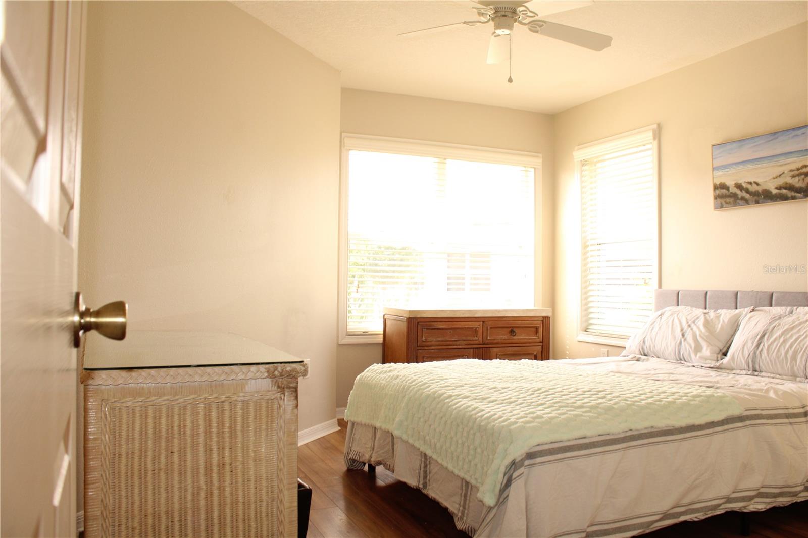 BAY ESTATES NORTH - Residential Lease