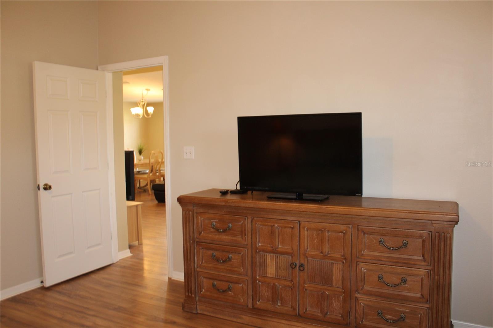 BAY ESTATES NORTH - Residential Lease