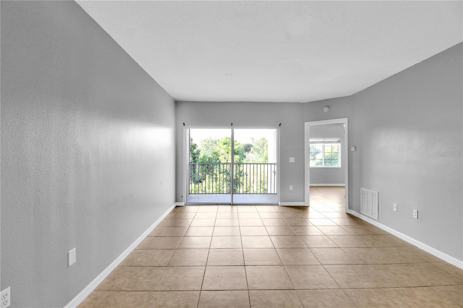 VILLAGES OF BLOOMINGDALE CONDO - Residential