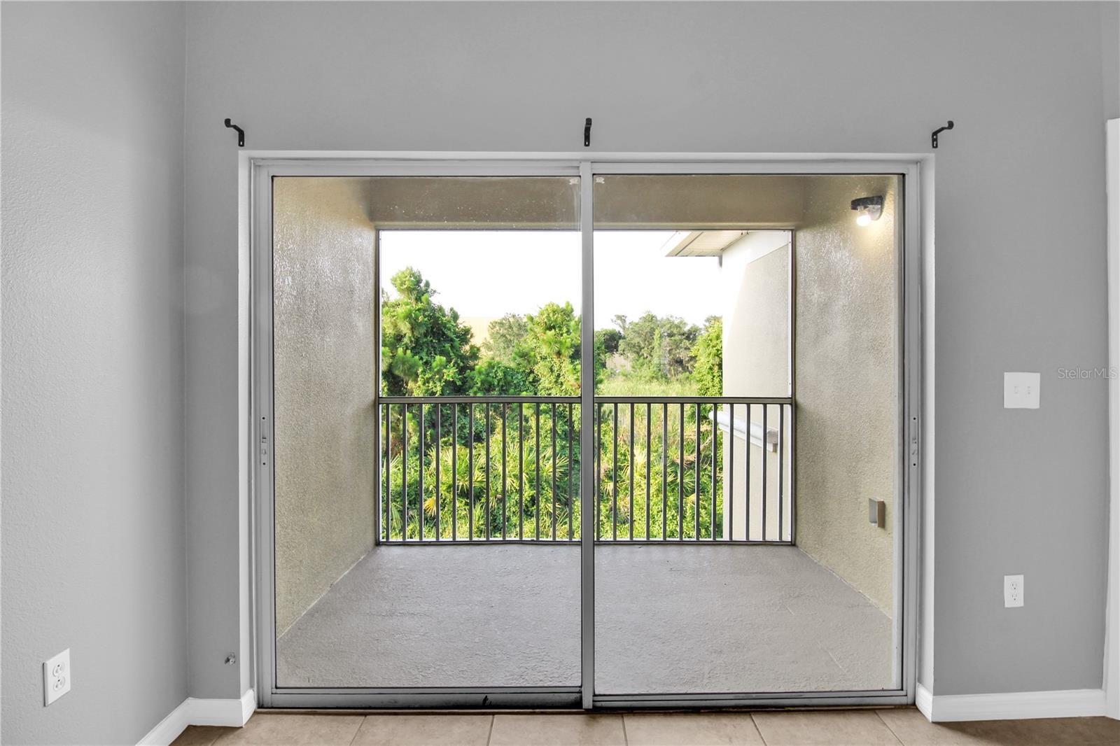 VILLAGES OF BLOOMINGDALE CONDO - Residential