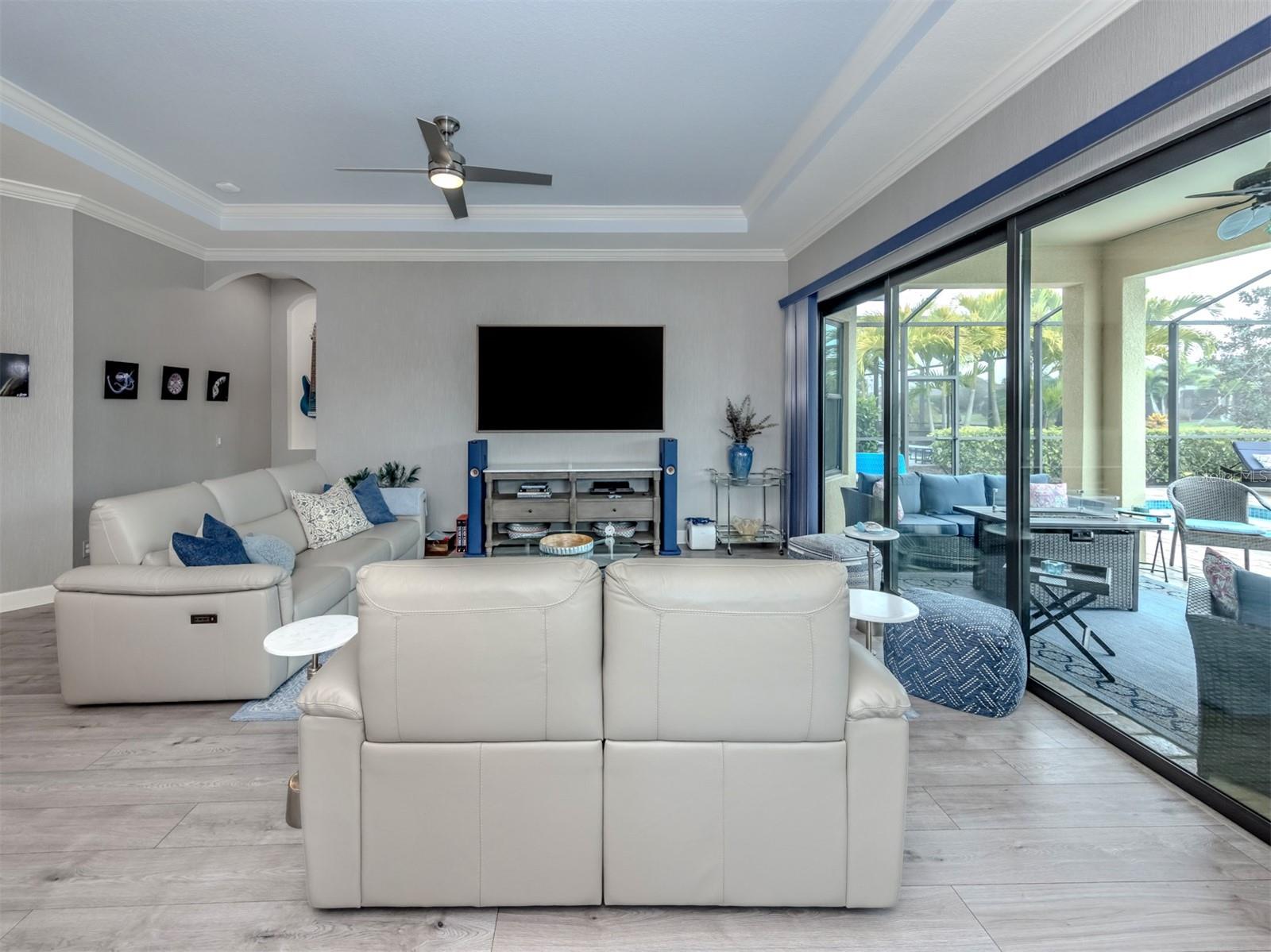 5573 SEMOLINO STREET