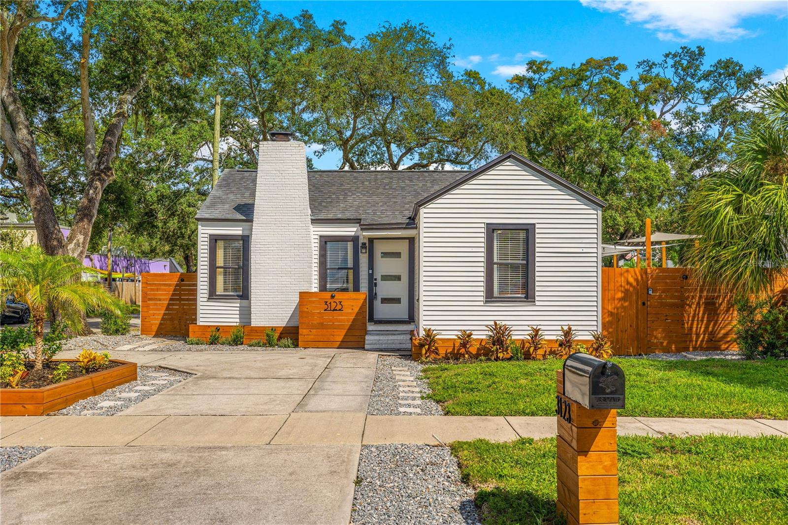 3123 W MARLIN AVENUE