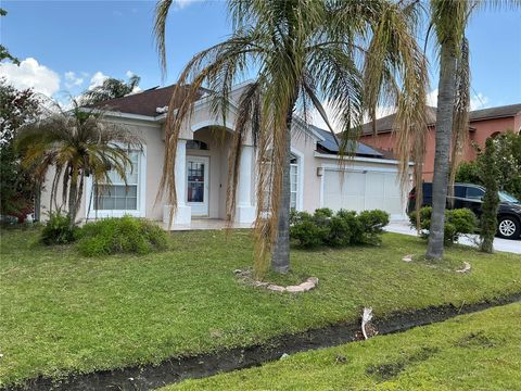 823 OGNON COURT KISSIMMEE FL 34759