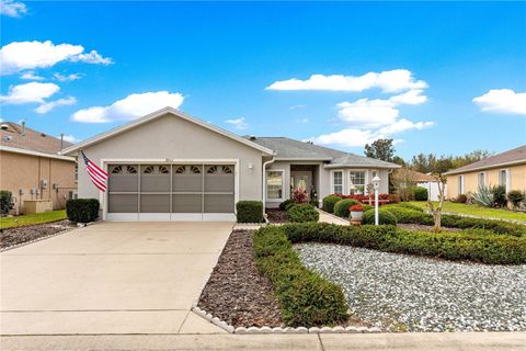 Photo of 8061 SW 81st Loop, Ocala, FL 34476 (MLS # OM720879)