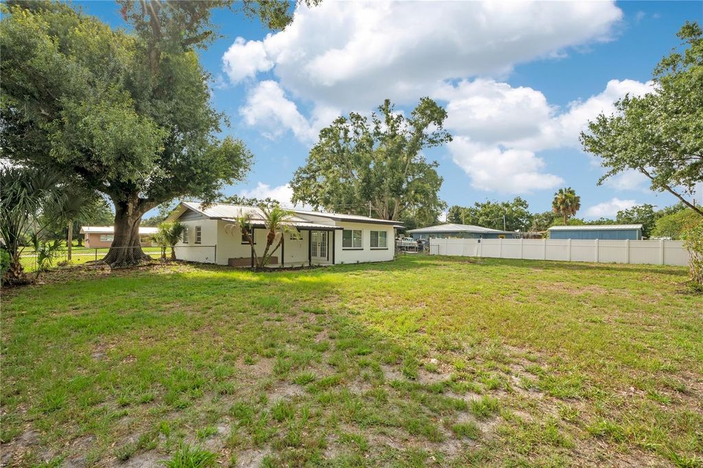 Photo of 220 Riverside Drive, Wauchula, FL 33873 (MLS # L4962920)